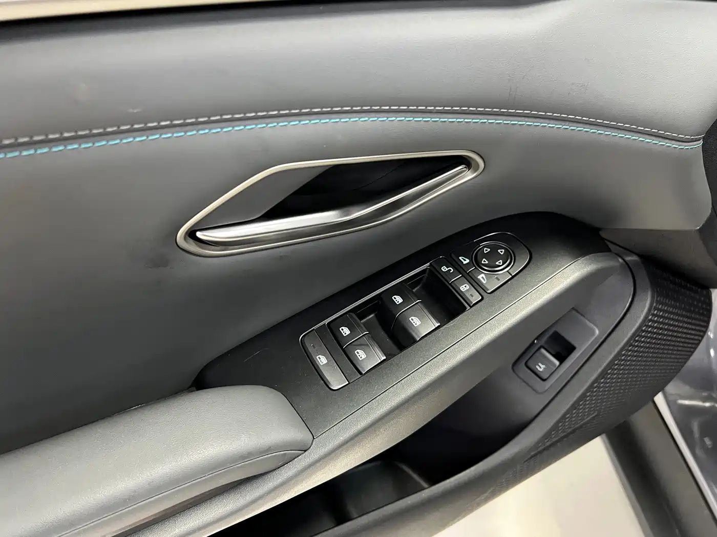 BYD Qin L 2025 2025 DM-i Smart Drive Edition 80KM Leading