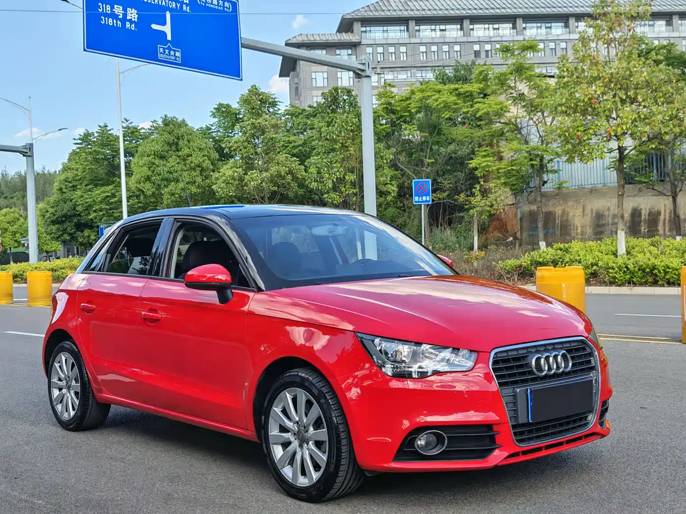 Audi A1 2013 Model 30 TFSI Sportback Ego фото 3