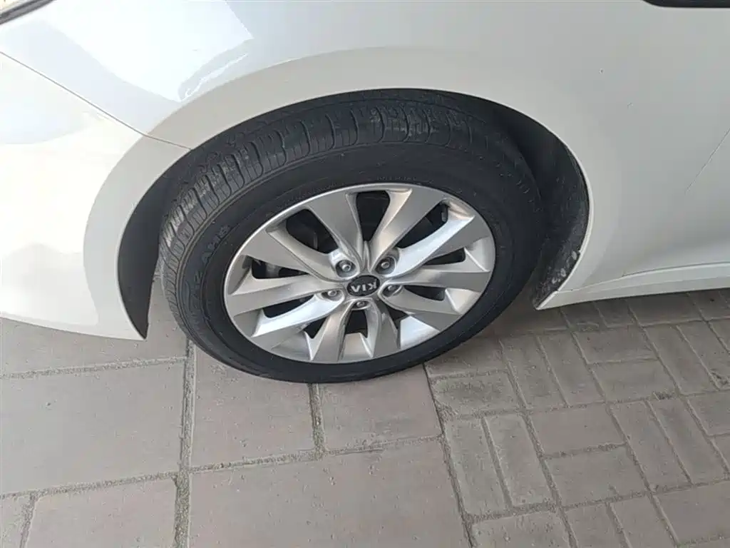 Kia K5 2016 1.6T Automatic LUX фото 23