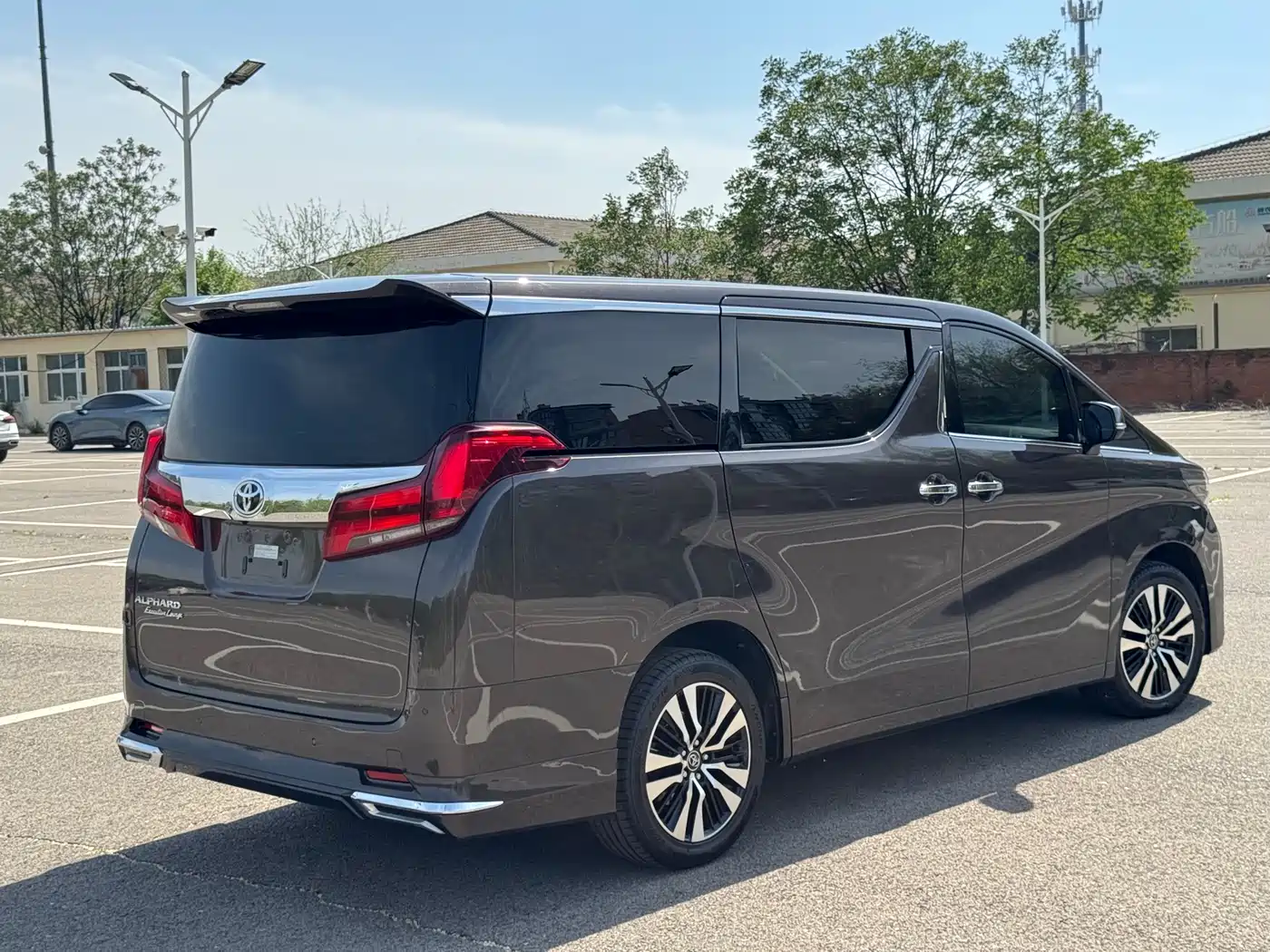 Toyota Alphard 2018 Facelift 3.5L Premium Edition фото 6