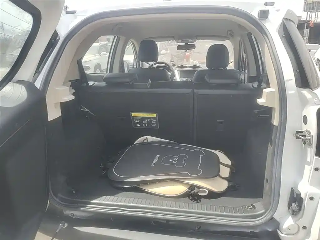 BYD Yuan 2017 1.5L Auto Cool Connect фото 19