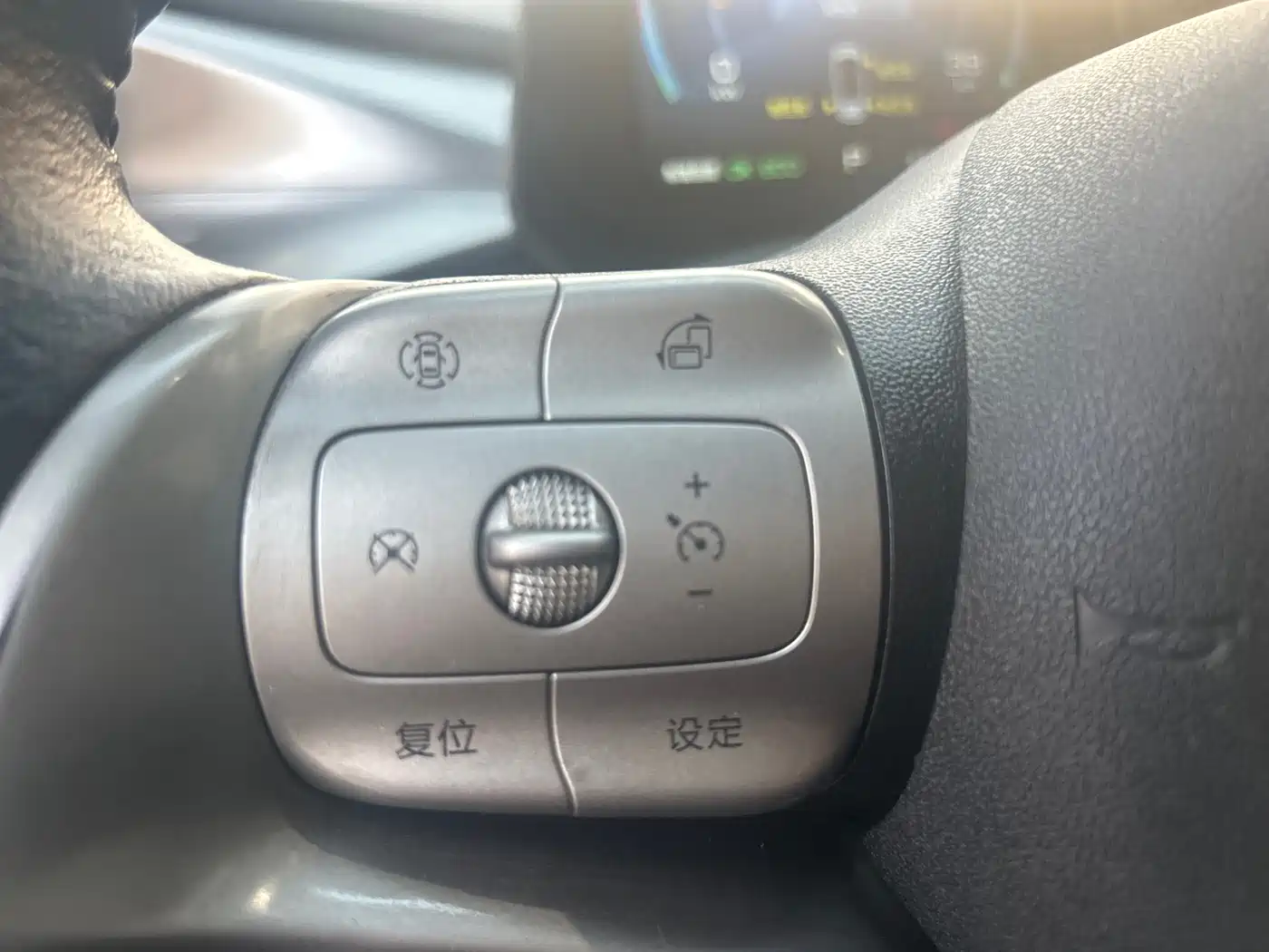 BYD Dolphin 2021 Model 405km Fashion Edition фото 34