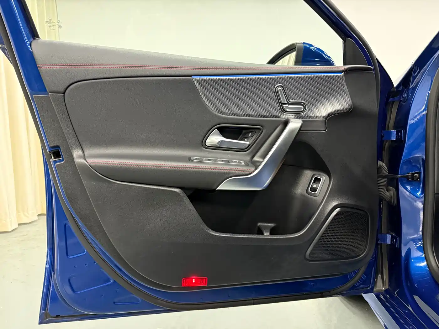 Mercedes-Benz A-Class 2024 A 200 L Fashion Edition фото 11