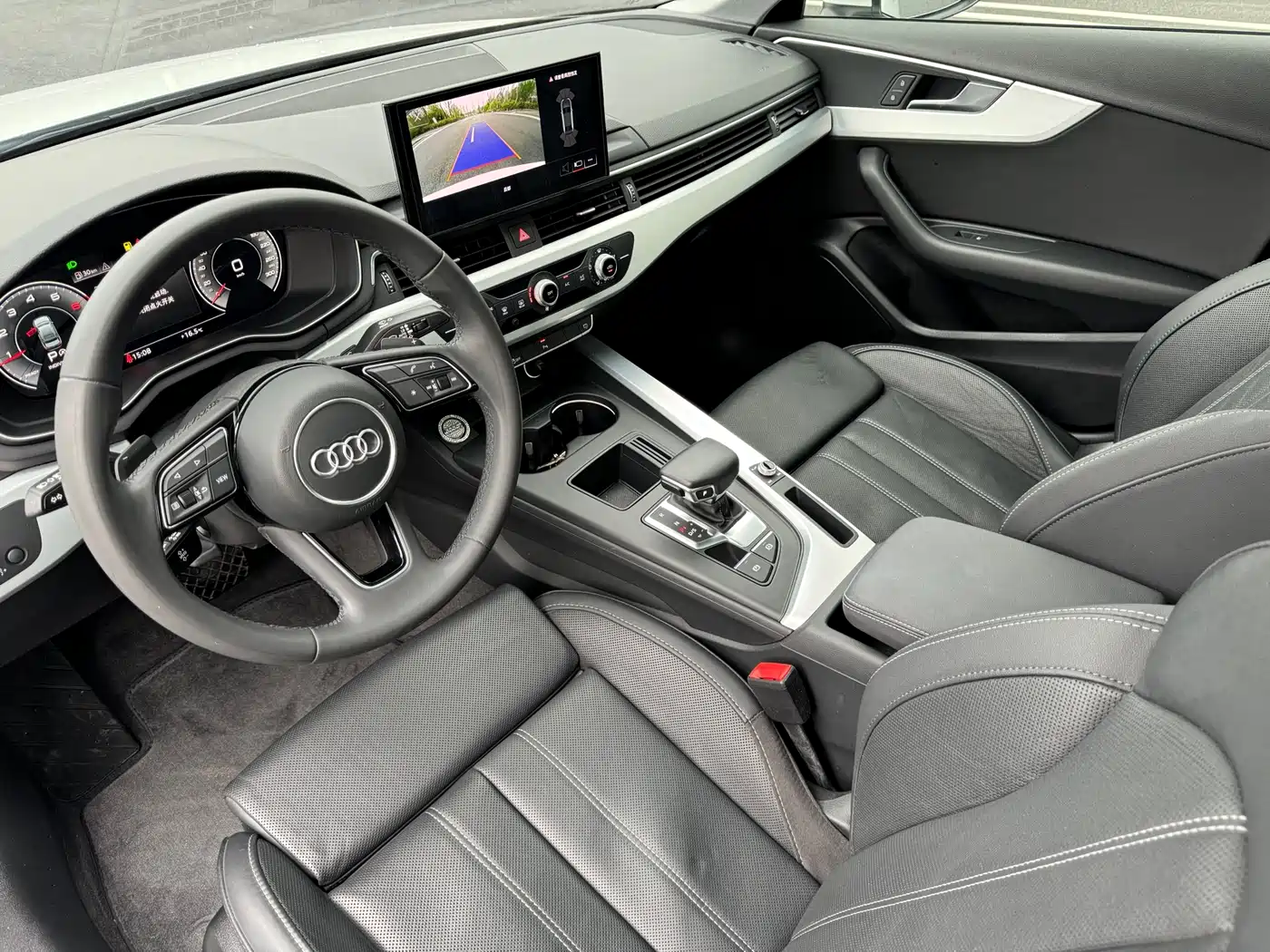 Audi A4L 2022 40 TFSI Fashion Dynamic фото 6