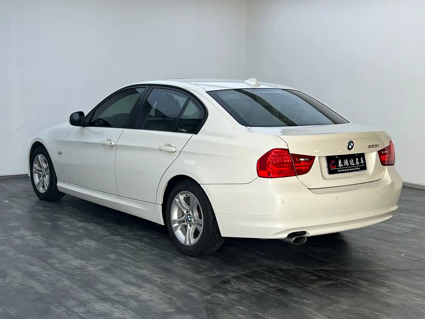 BMW 3 Series 2009 2009 320i Fashion