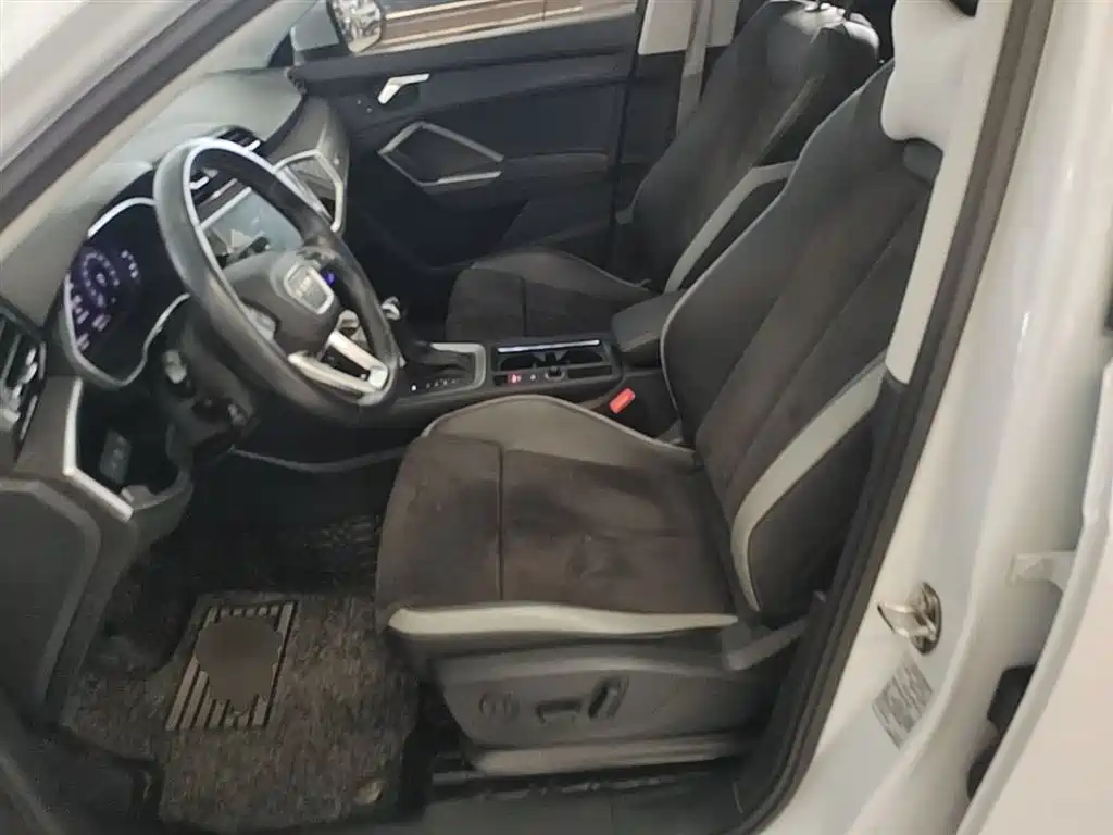 Audi Q3 2019 35 TFSI Progressive Sport фото 15
