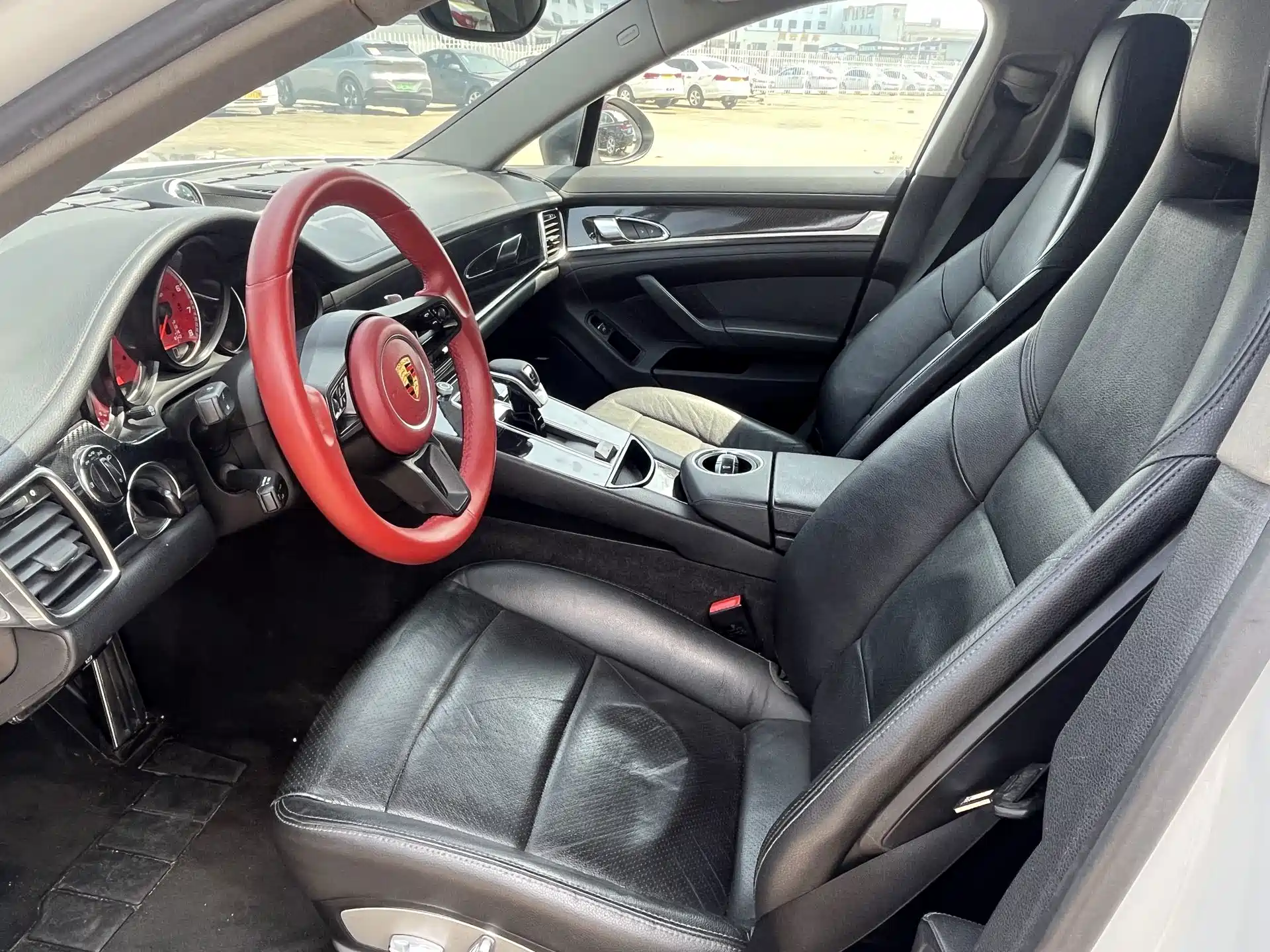 صورة 29 - Porsche Panamera