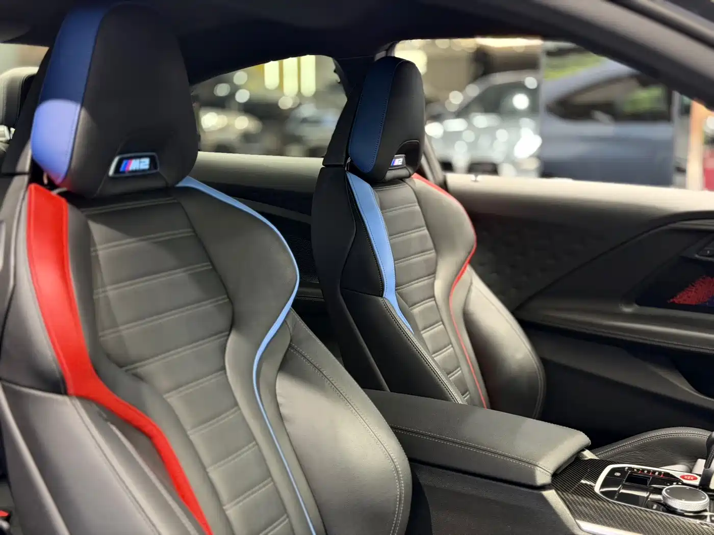 BMW M2 2024 M2 фото 13