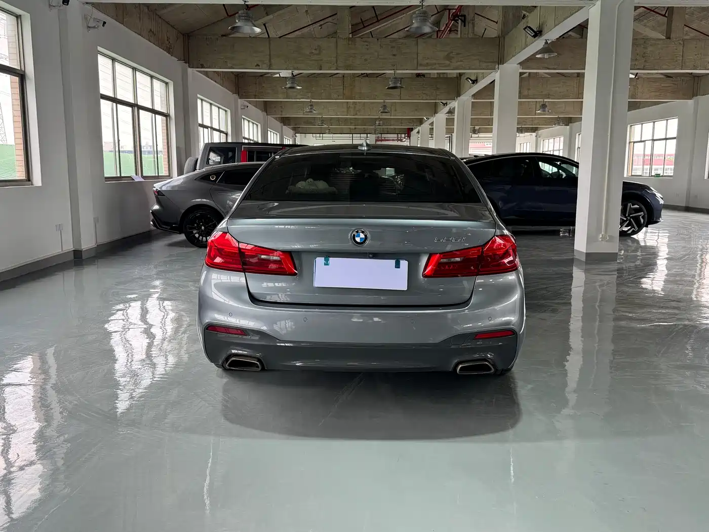 BMW 5 Series (Import) 2019 525i M Sport Package фото 3