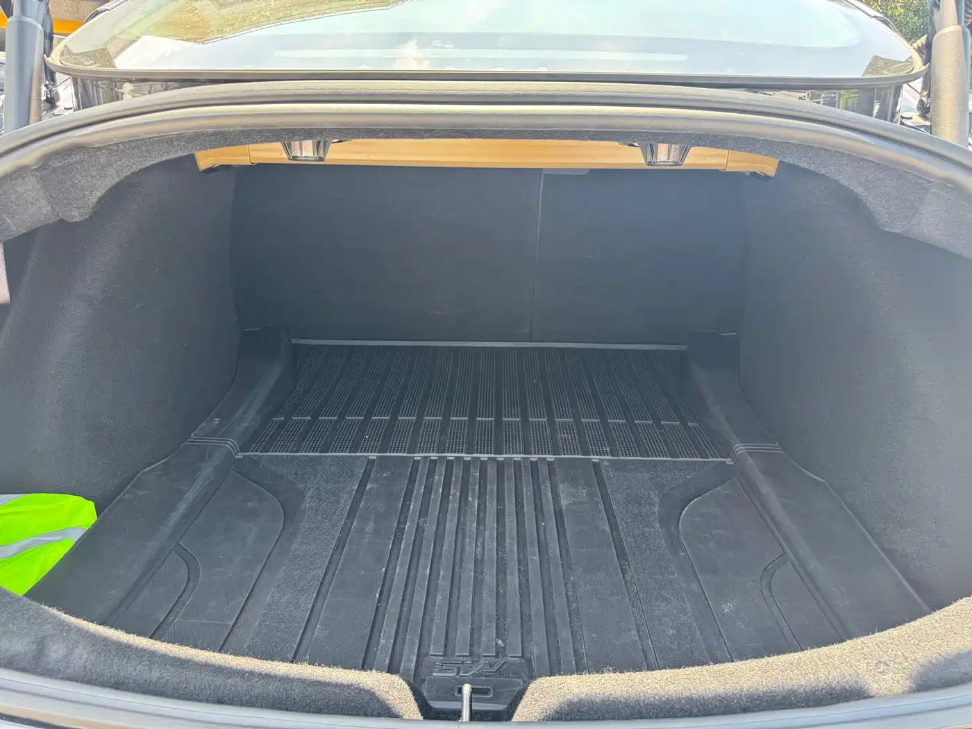 Фото 12 - Tesla Model 3