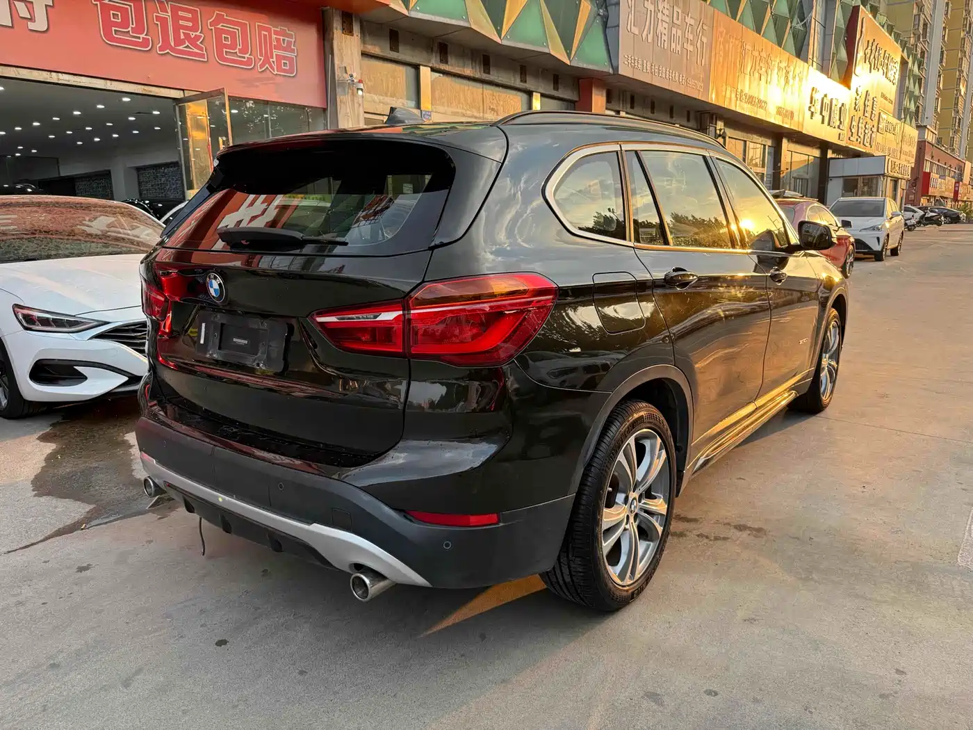 BMW X1 2018 sDrive18Li Premium Model фото 4