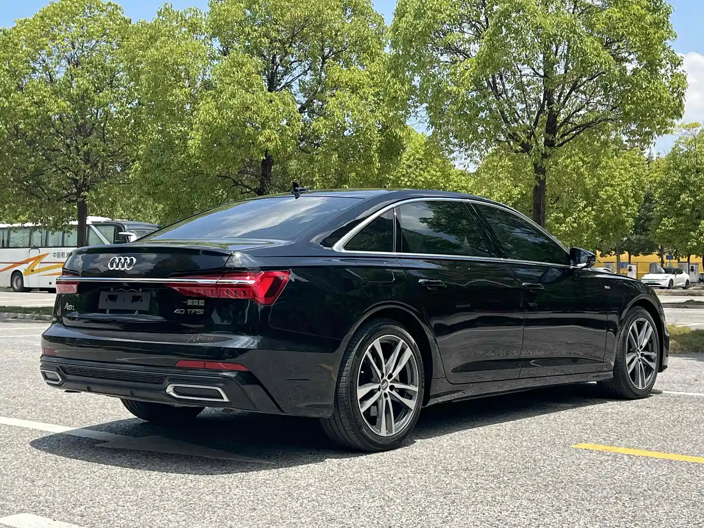 Audi A6L 2021 40 TFSI Luxury Sport фото 16