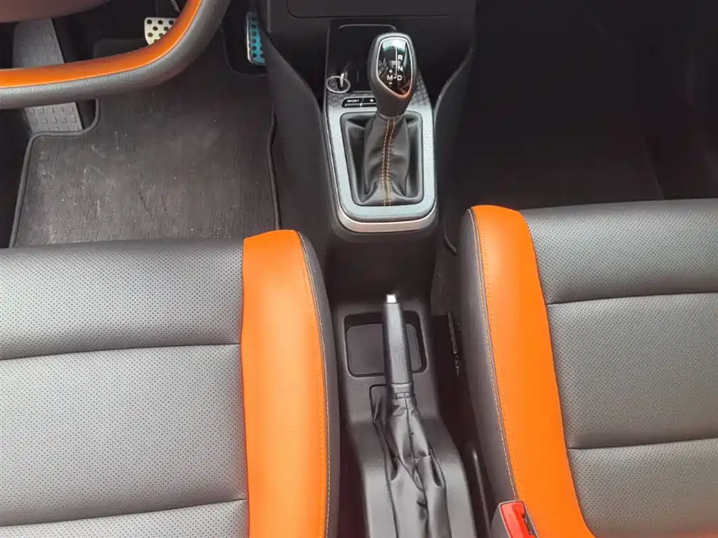 Geely Yuanjing X1 2018 2017 1.3L Auto Player Edition