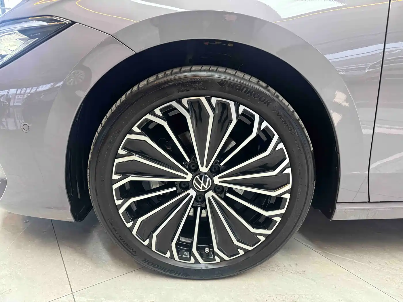 Volkswagen Passat 2025 Pro 380TSI Dragon Prestige Edition фото 16
