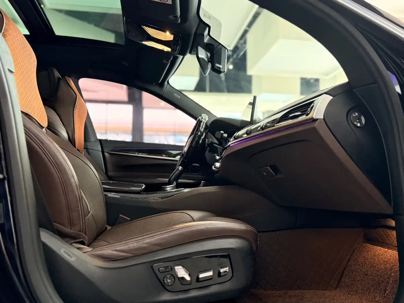 BMW 6 Series GT 2021 Facelift 630i M Sport Grand Tourer Edition фото 16