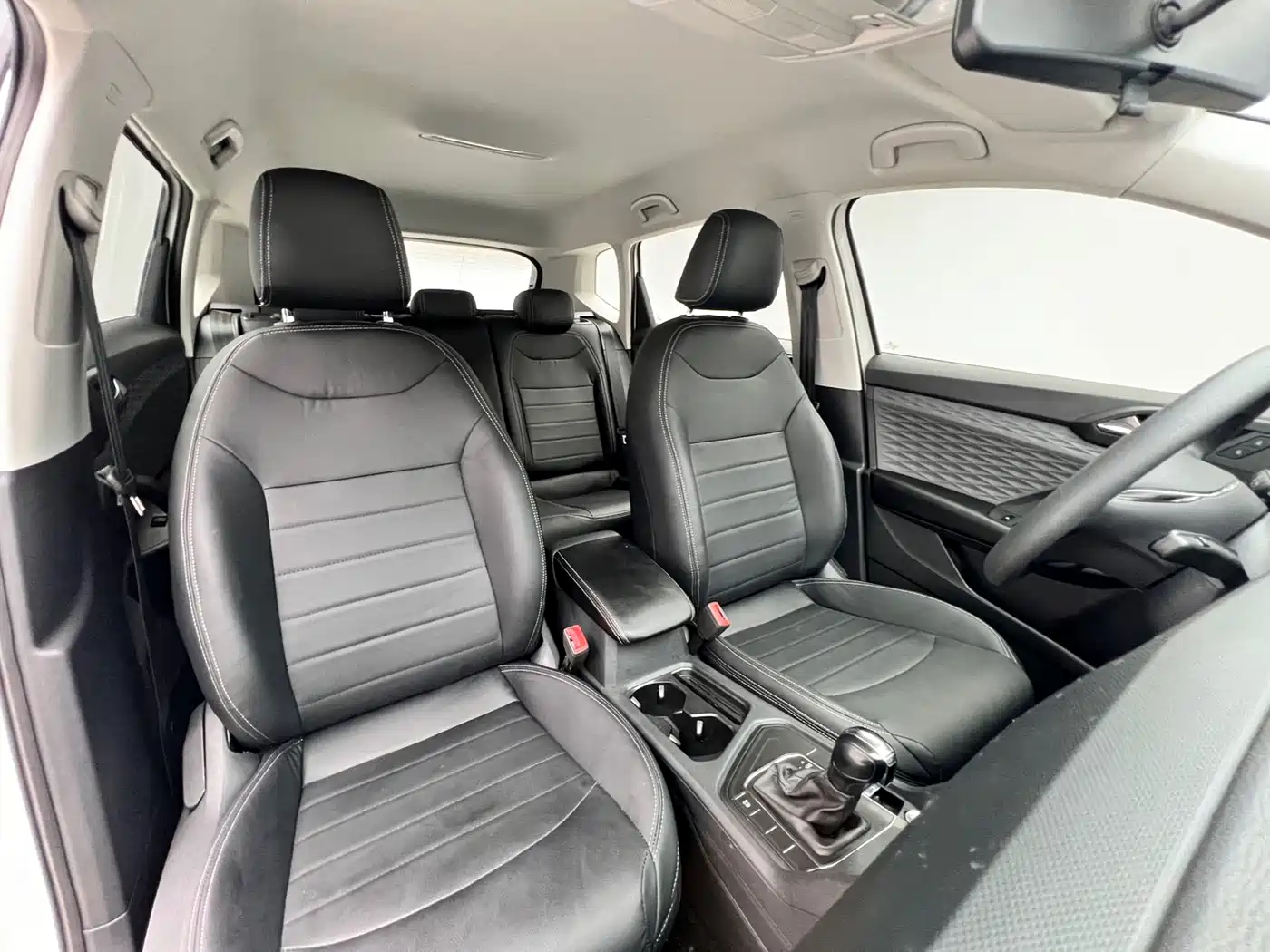 Volkswagen Tharu 2022 280TSI 2WD Trend фото 9