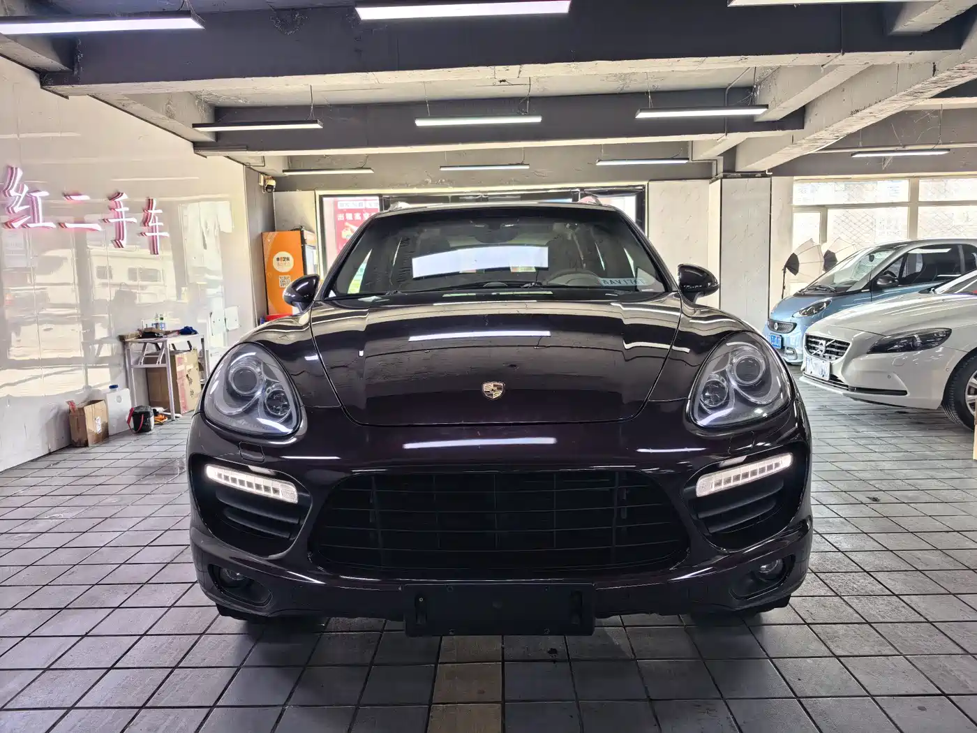 Porsche Cayenne 2014 Cayenne Platinum Edition 3.0T фото 2