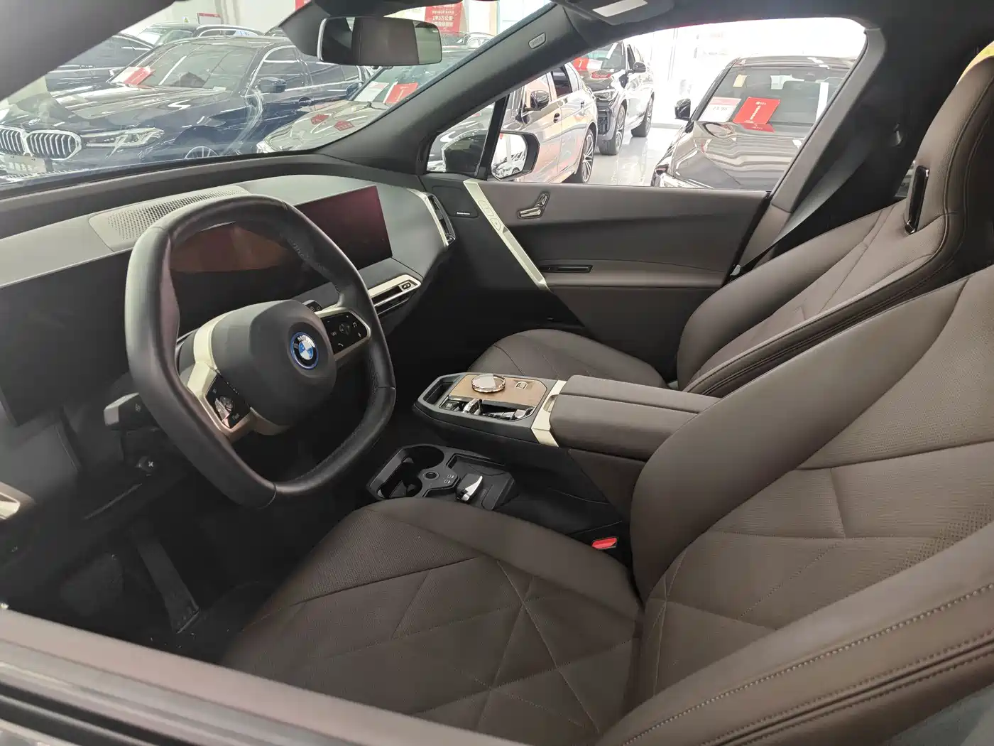 BMW iX 2023 2022 xDrive40