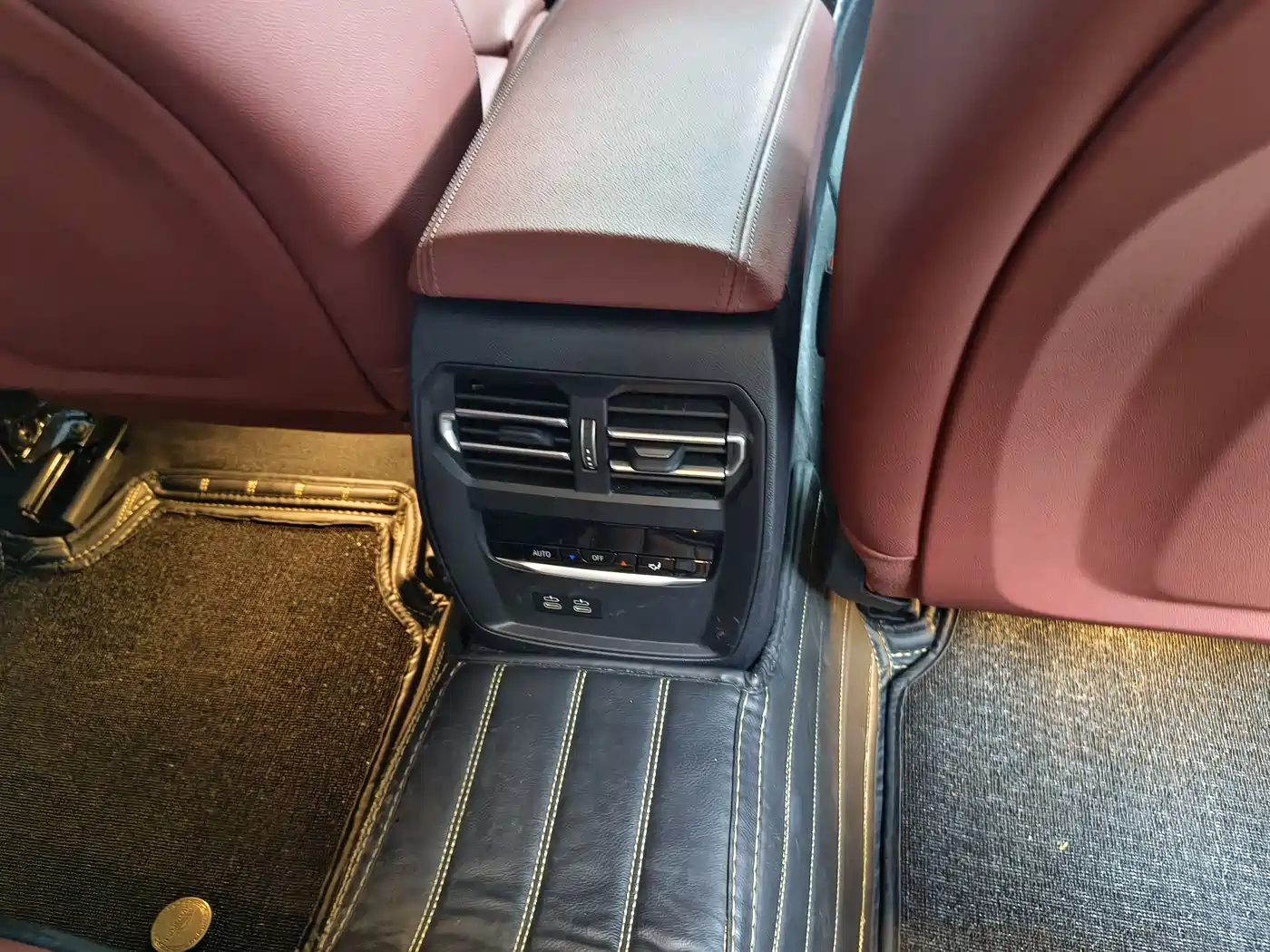 BMW 3 Series 2024 325Li M Sport Package фото 7