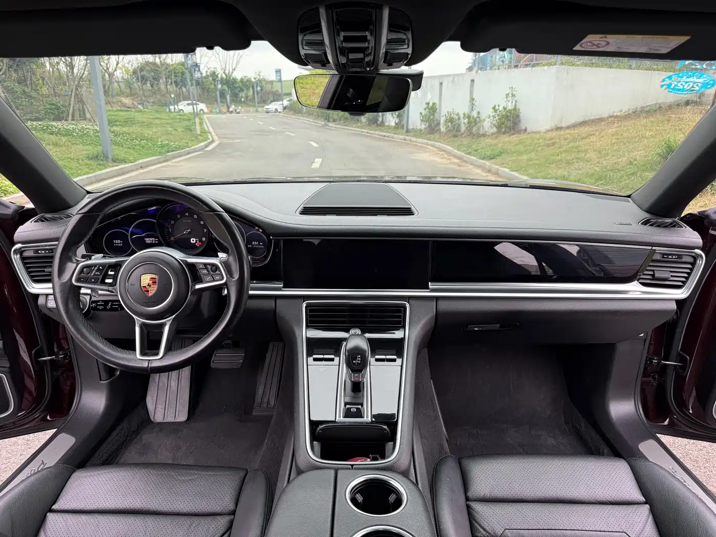 Porsche Panamera 2017 Panamera 4 Executive Long Wheelbase 3.0T фото 4