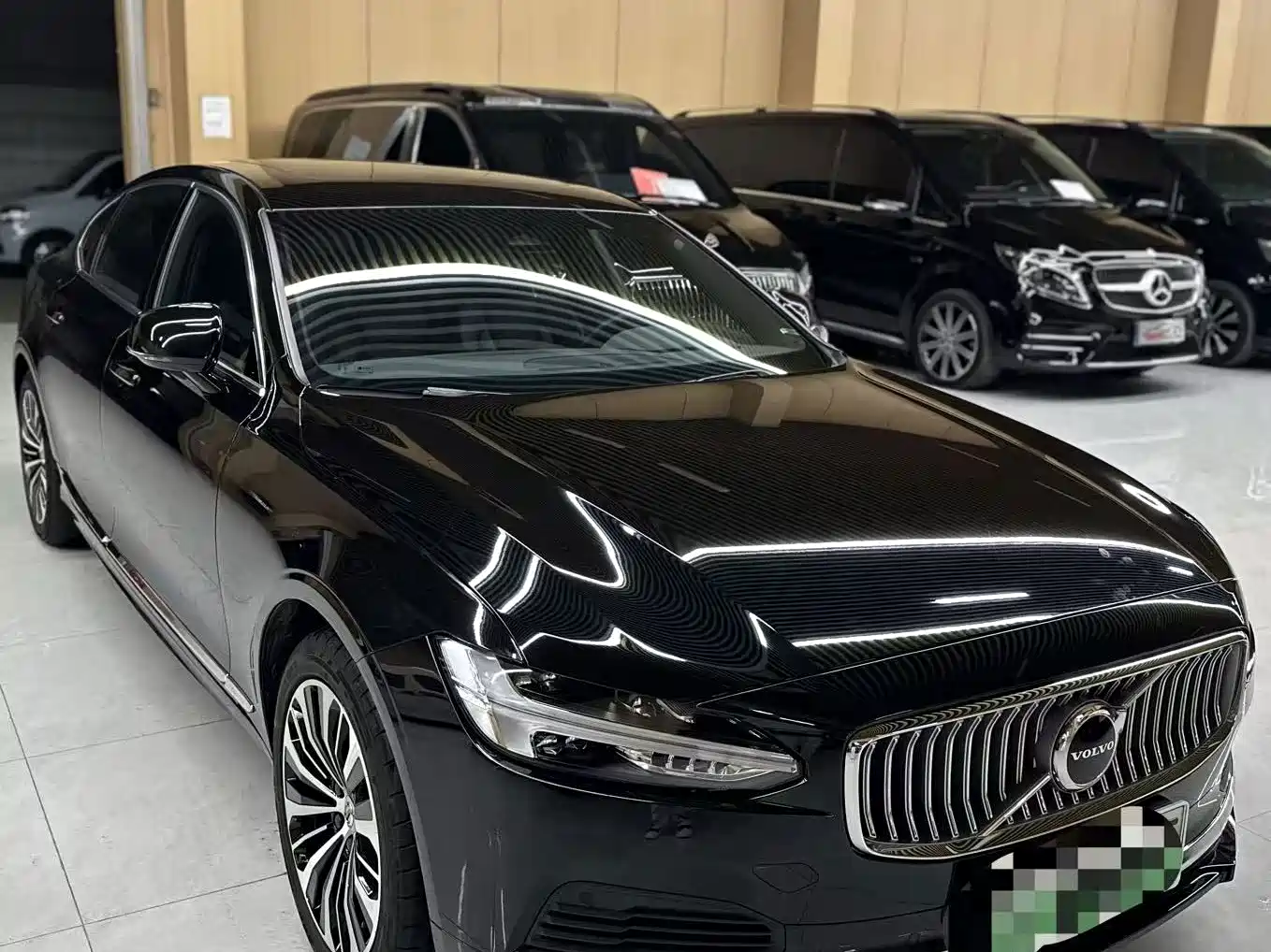 Volvo S90 Plug-in Hybrid 2024 2024 PHEV AWD Long Range Momentum Luxury Edition