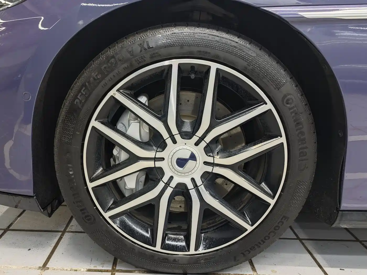 Denza Z9 2024 Model 1100km AWD Max Edition фото 14