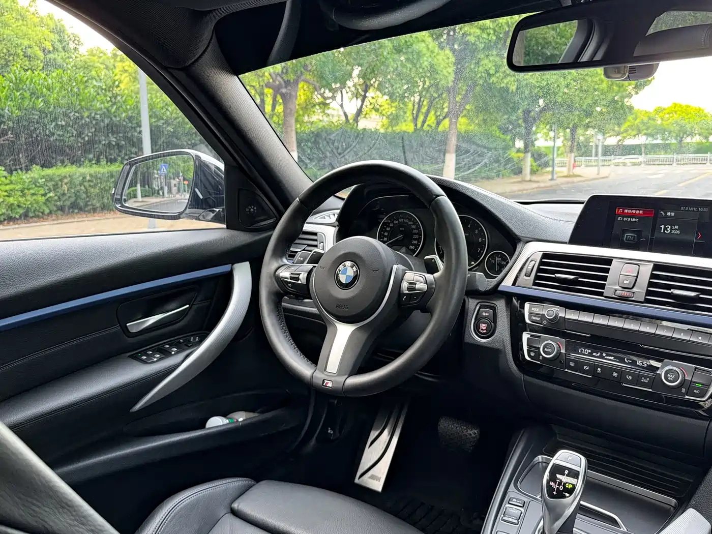 BMW 3 Series 2018 320i M Sport Package фото 14
