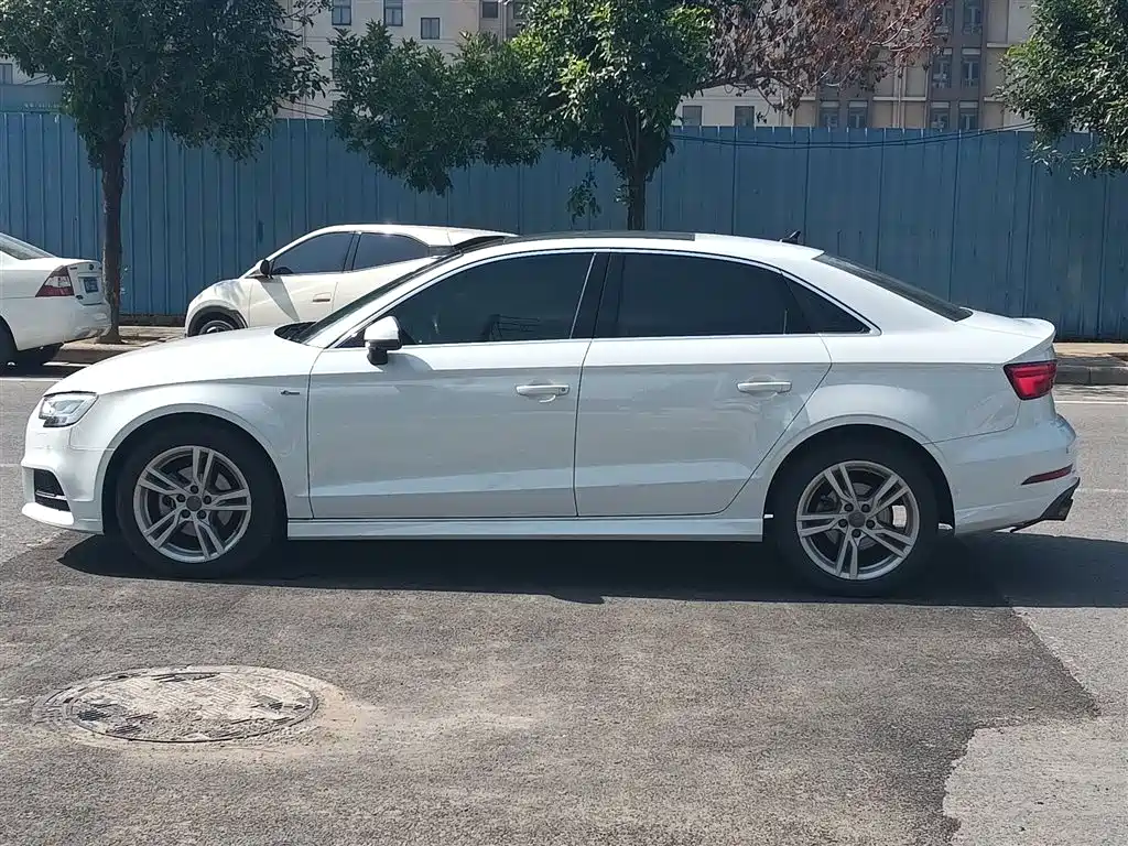 Audi A3 2019 Limousine 35 TFSI Fashion China VI фото 9