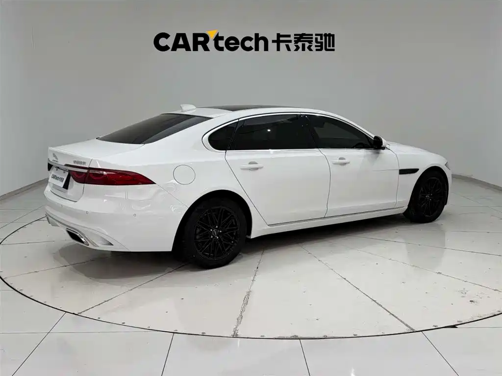 JAGUAR XFL