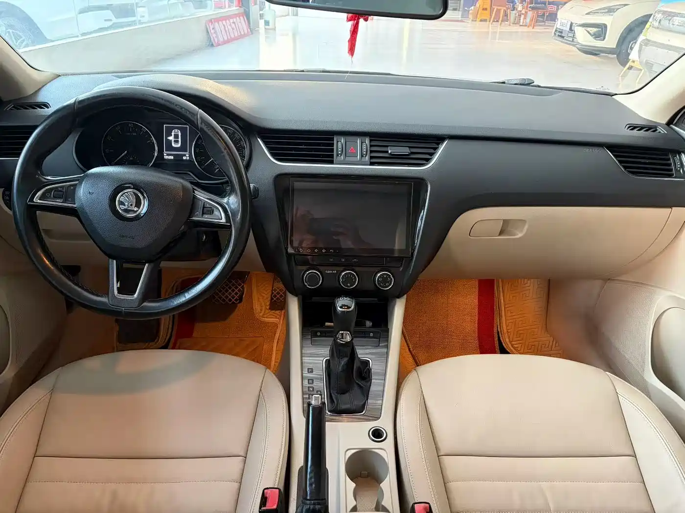 Škoda Octavia 2017 TSI280 DSG ZhiXing фото 6