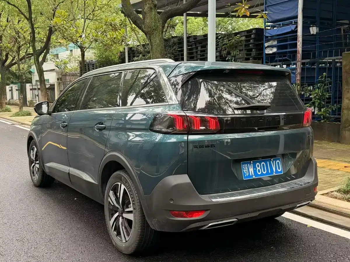 Peugeot 5008 2023 400THP Beloved Full Seats Edition 7-Seater фото 9