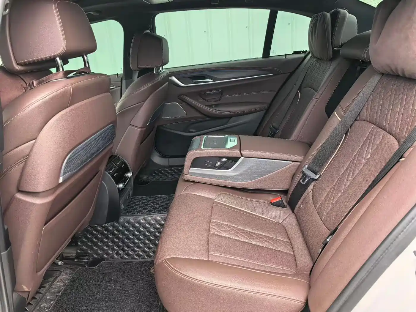 BMW 5 Series 2022 530Li Exclusive M Sport Package фото 6