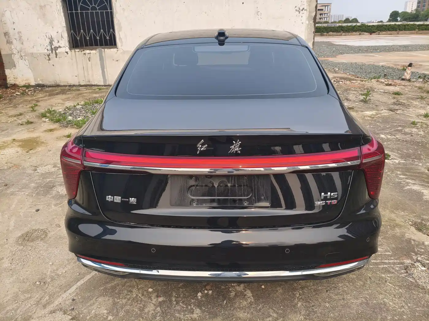 Hongqi H5 2023 1.5T DCT Smart Connect Joy Edition фото 6