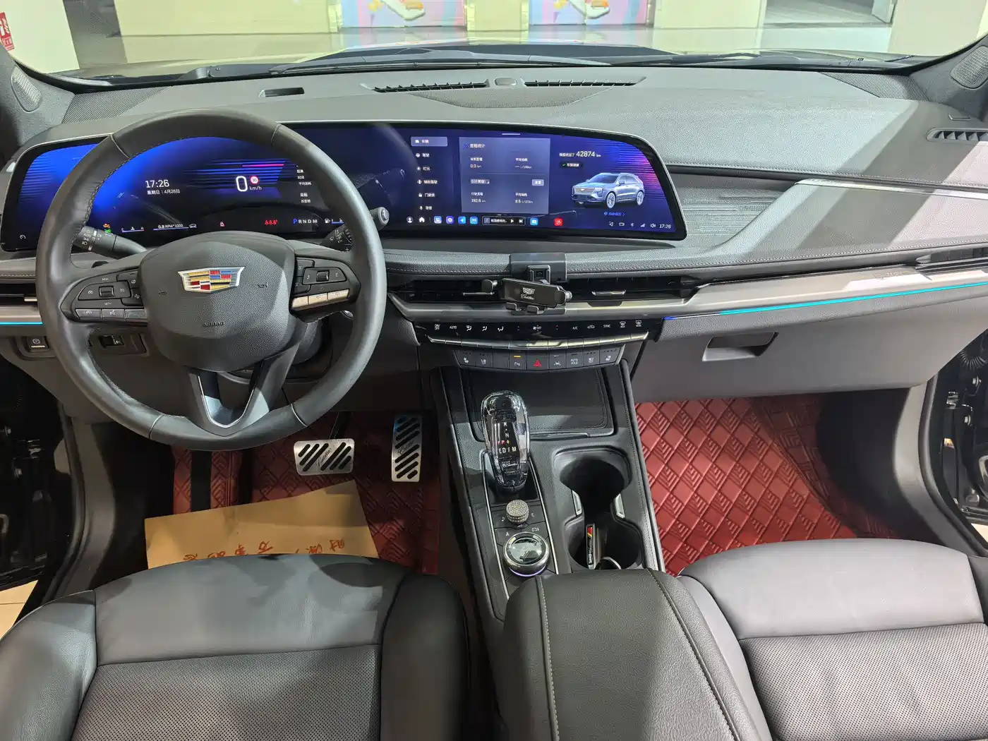 CADILLAC XT4