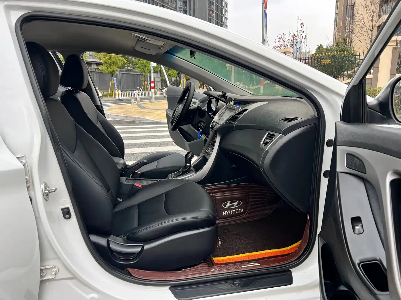 Hyundai Langdong 2015 1.6L Auto Trend фото 13