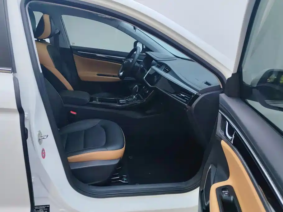 Geely Emgrand GL 2020 2020 1.4T CVT Luxury