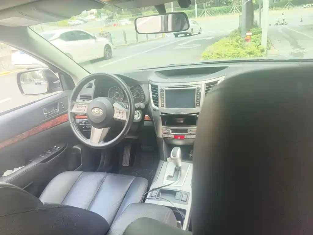 Subaru Outback 2011 2011 2.5i Luxury Edition