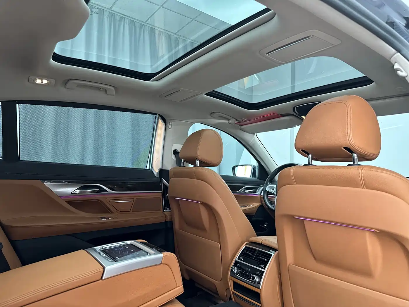 BMW 7 Series 2016 730Li Leading фото 32