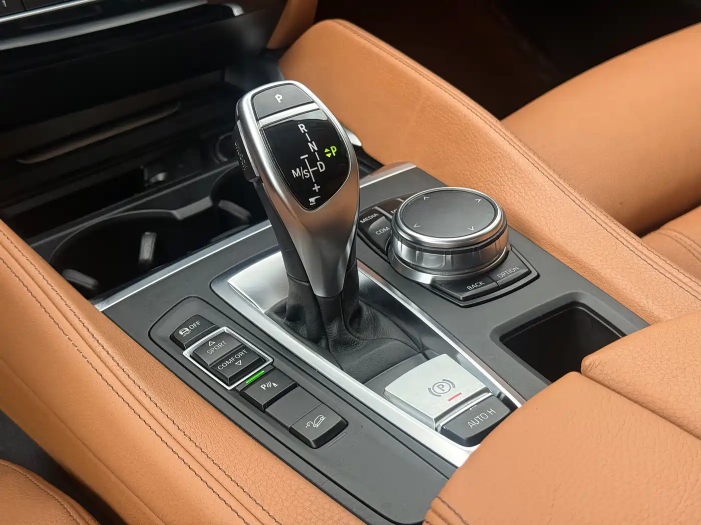 BMW X6 2019 xDrive35i M Sport Package фото 16