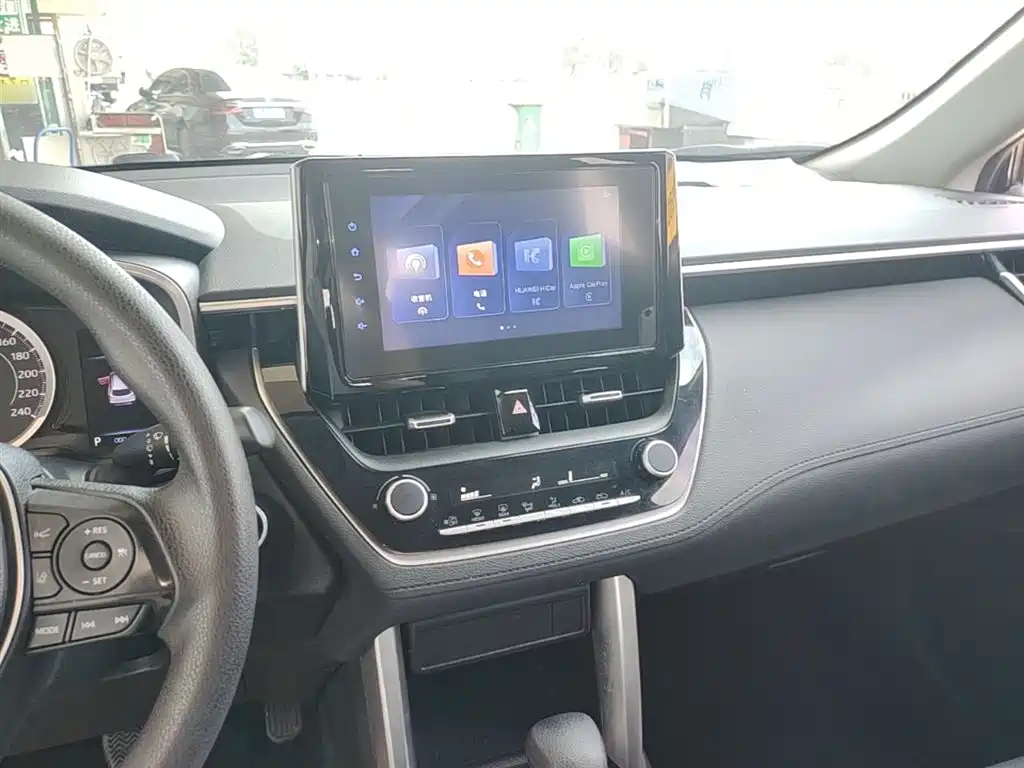 Toyota Frontlander 2022 2.0L CVT Luxury Edition фото 10