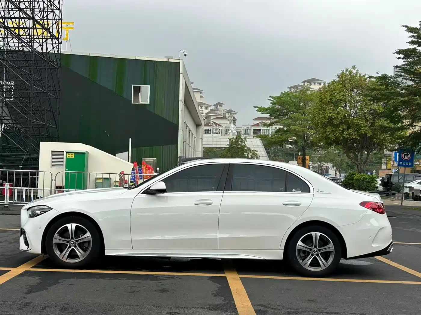 Mercedes-Benz C-Class 2022 C 200 L Sport Version фото 3