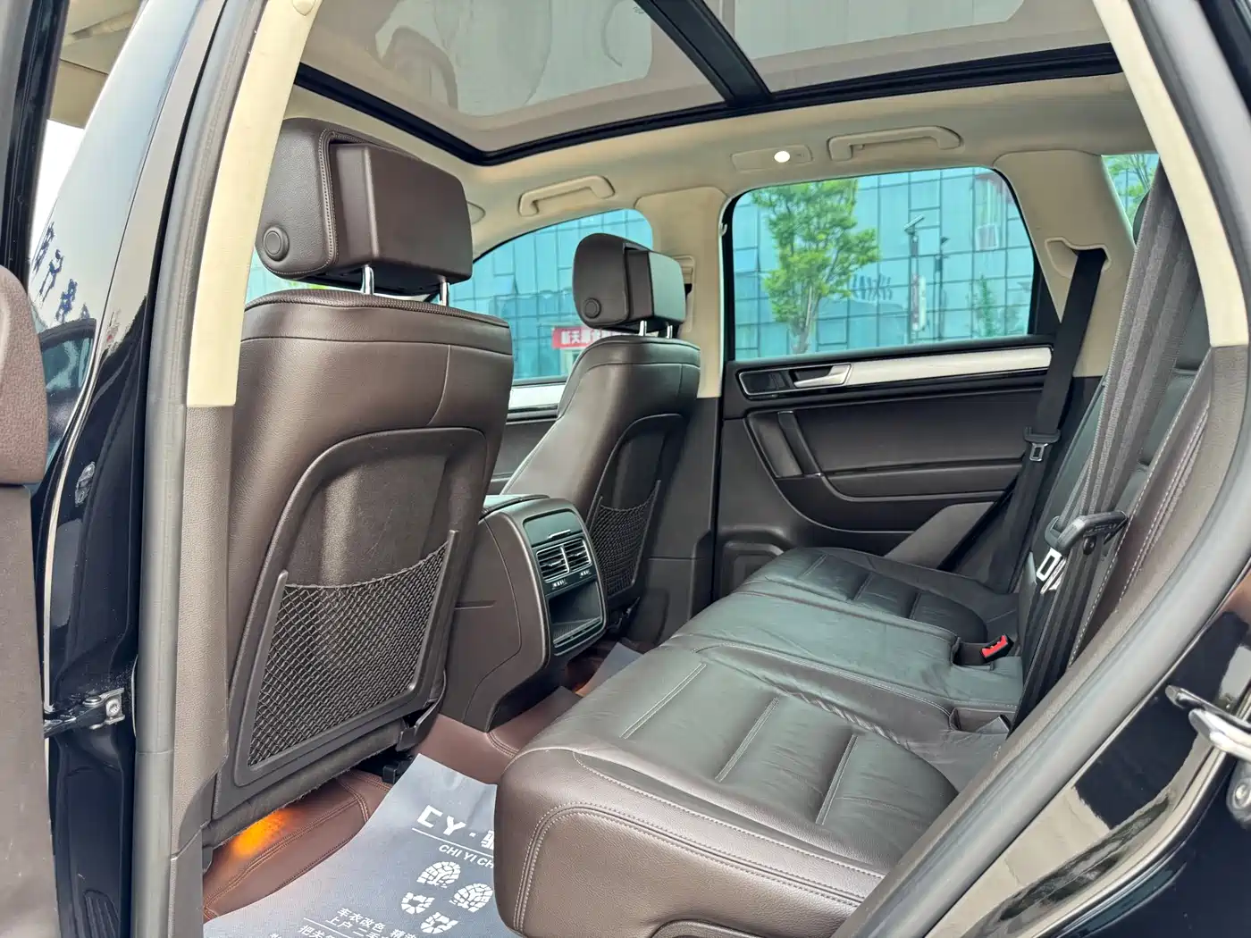 Volkswagen Touareg 2017 3.0TSI Explorer Edition фото 11