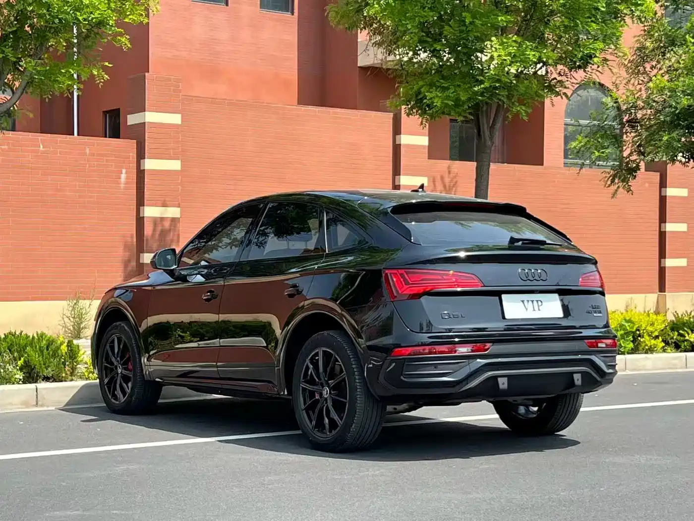 AUDI Q5L SPORTBACK