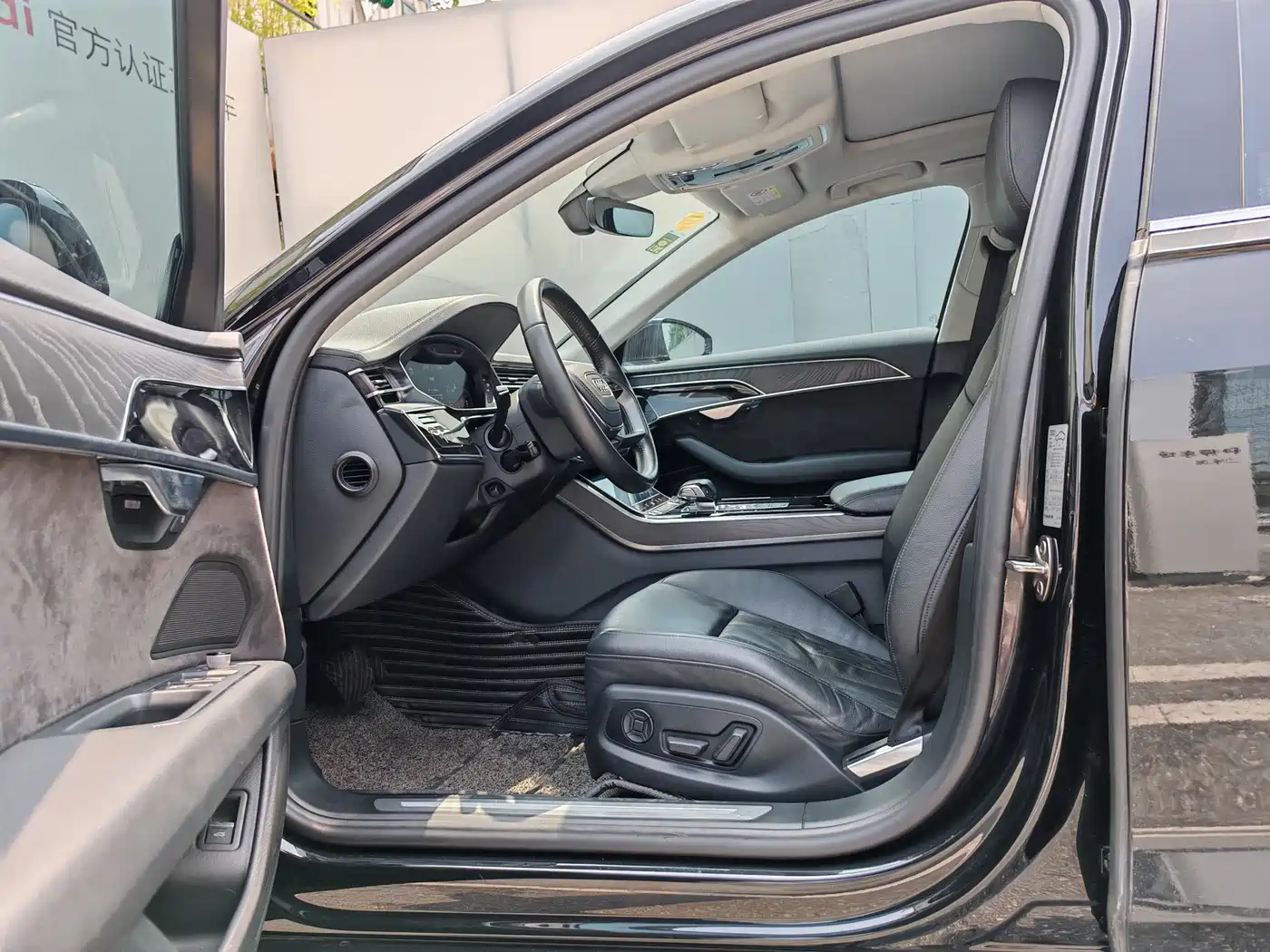 Audi A8 2018 A8L 55 TFSI quattro Launch Elite фото 12
