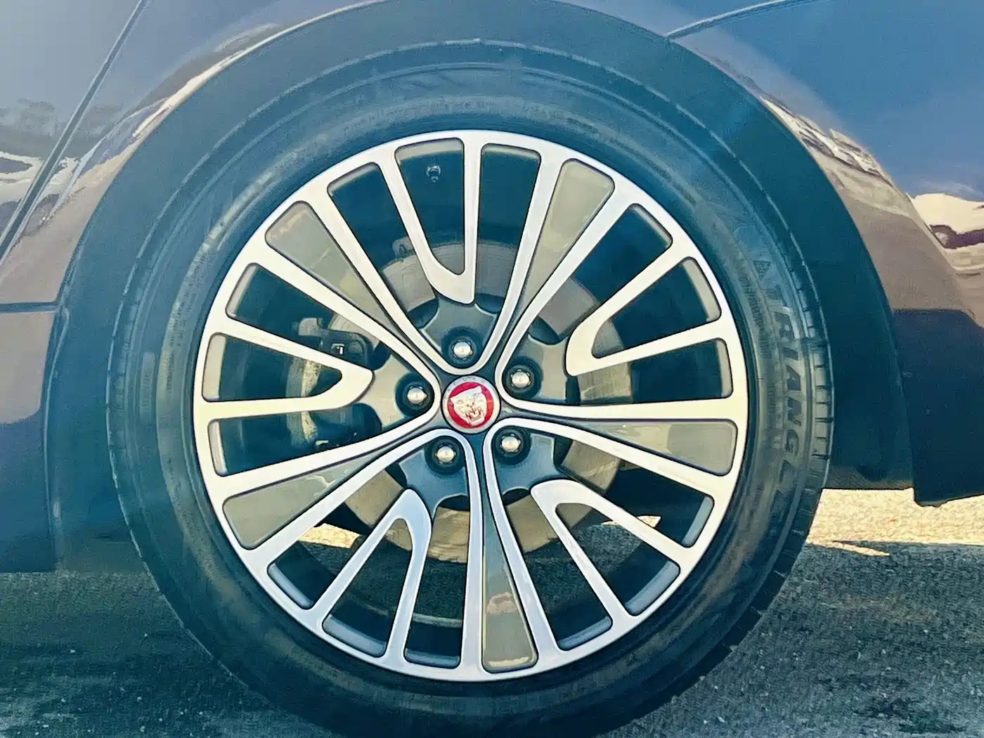 Jaguar XJ 2018 2018 XJL 3.0 SC 2WD Elegant Business Edition