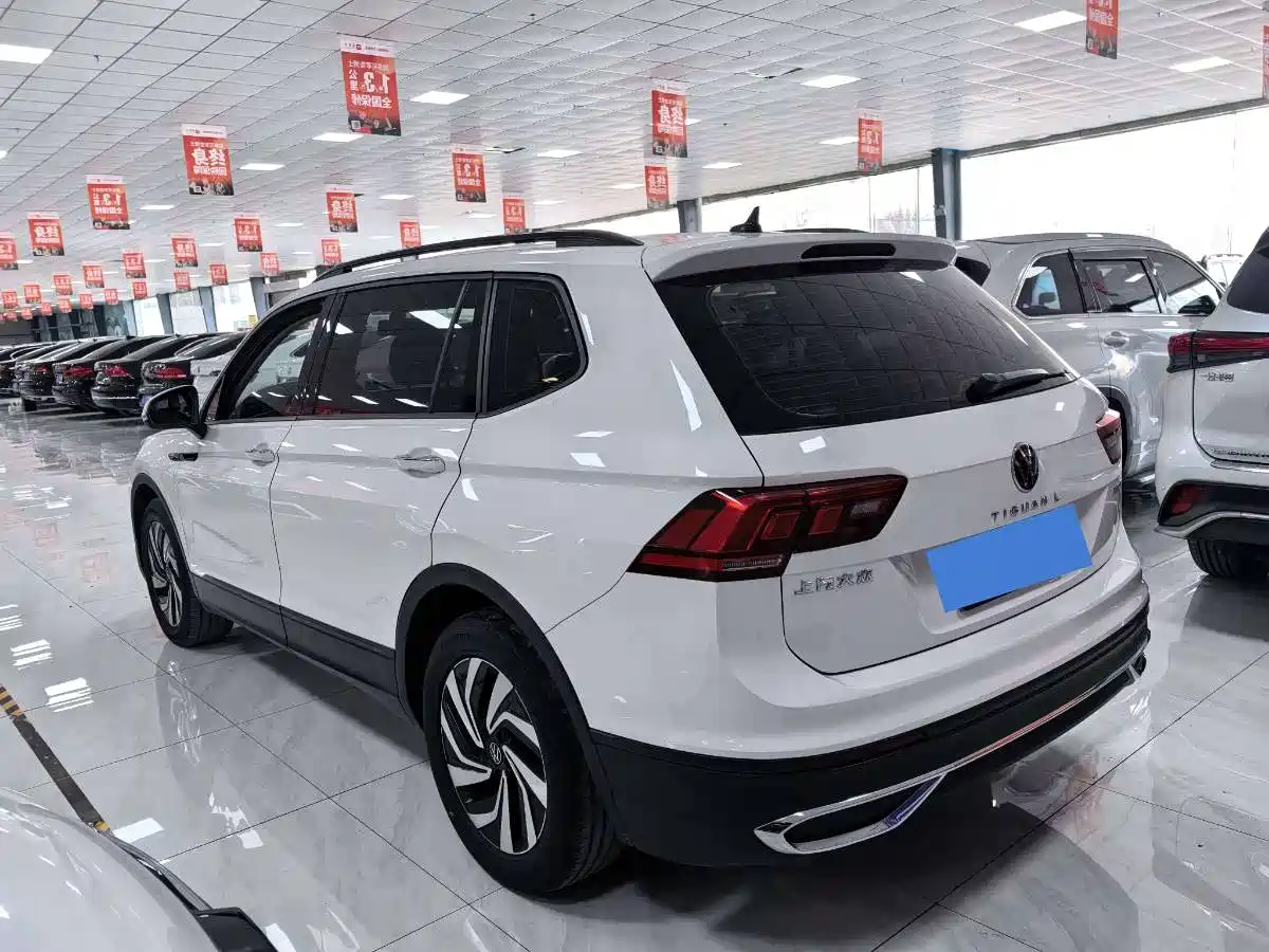 Volkswagen Tiguan L 2022 330TSI Automatic 2WD Comfort Edition фото 9