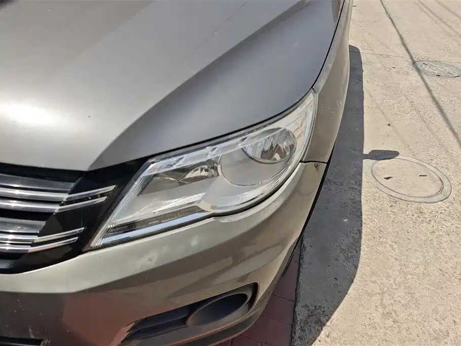 Volkswagen Tiguan 2010 1.8TSI Automatic 4WD Trend фото 5