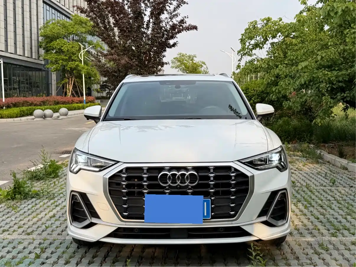 Audi Q3 2022 35 TFSI Fashion Dynamic фото 2