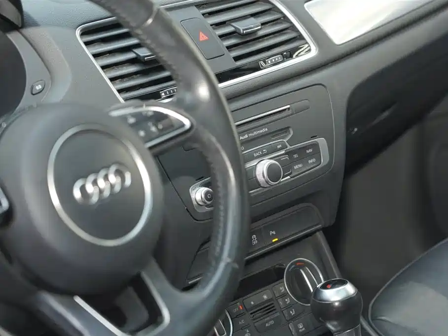 Audi Q3 2017 30 TFSI Style фото 15
