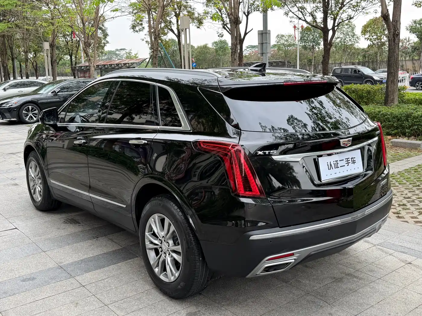 CADILLAC XT5